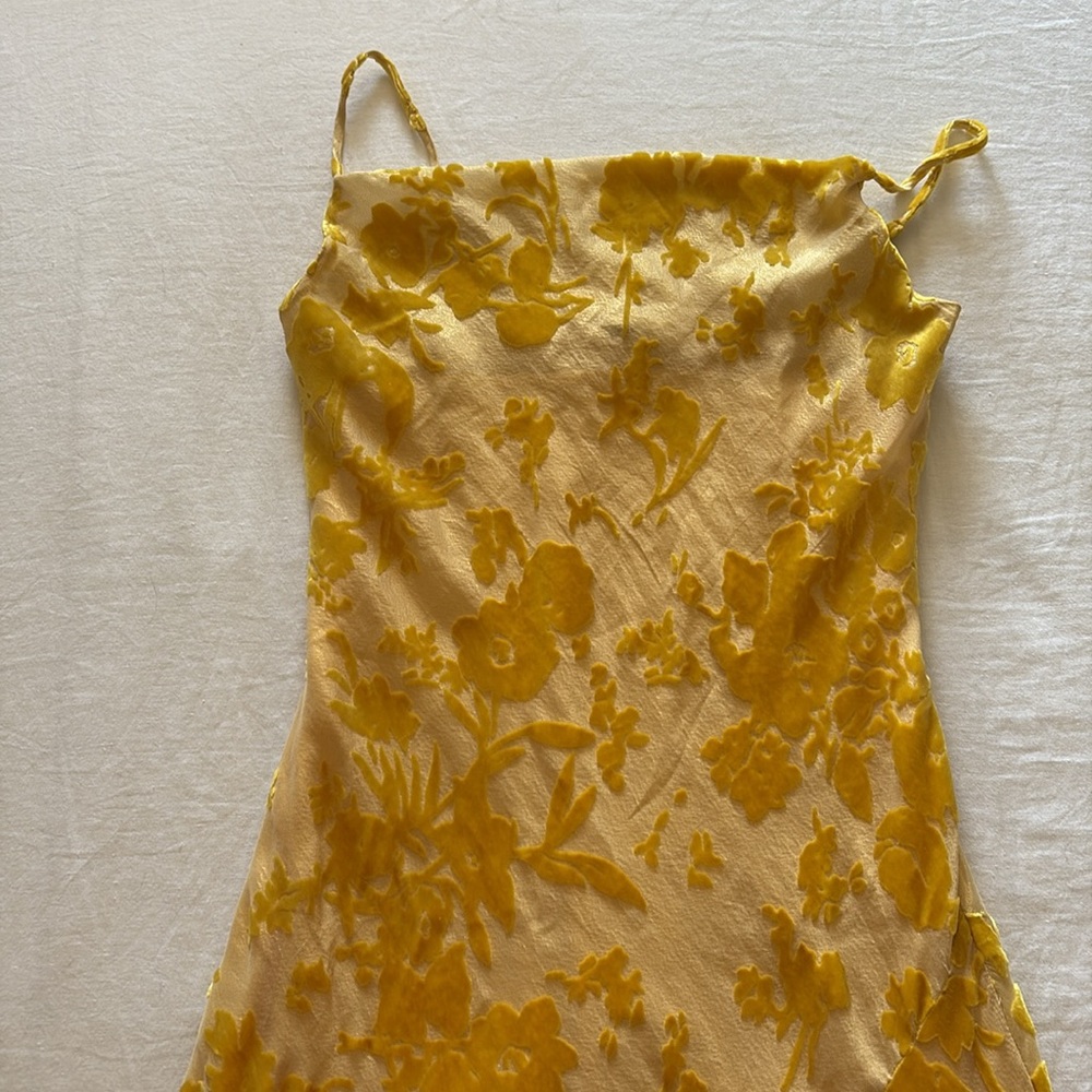 Rumored Santeria Maxi Dress - Limoncello Devore